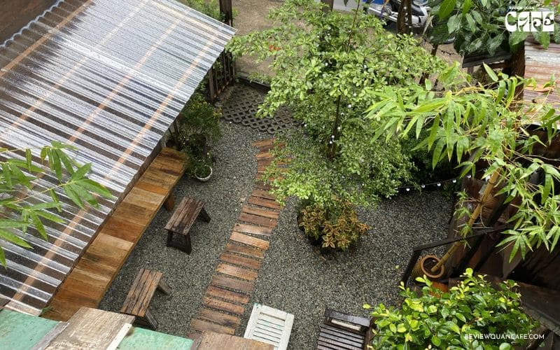 Extremely "chill" Can Tho Cafe for relaxing on the weekend